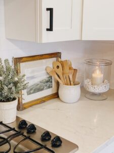 Home interior décor with different candles
