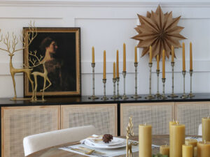 dining table decoration with candles 
