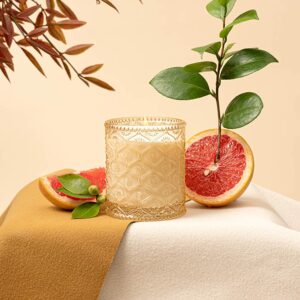 grapefruit smell candle in a jar 