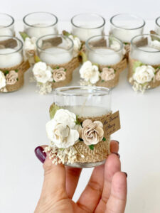 wedding candles in jars with flowers