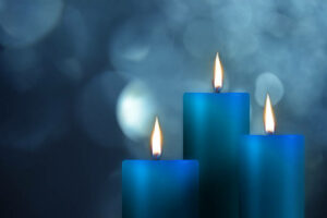 blue pillar candles for meditation 