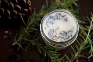 herbal aroma candle in jar