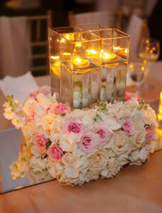 wedding centerpiece ideas with flowers and floating candle 