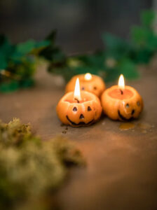pumpkin scented Halloween candles